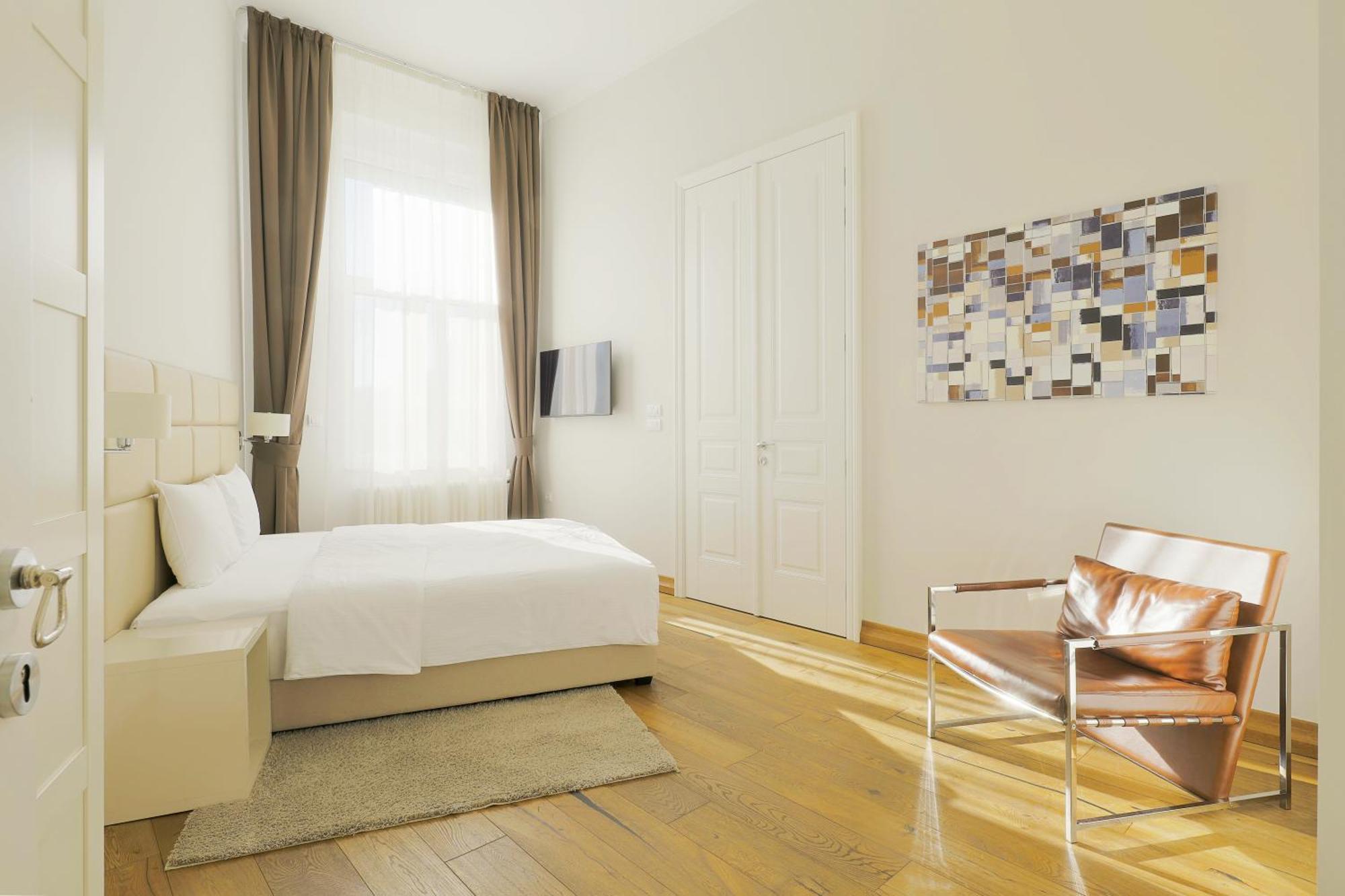 Lanterna Rooms City Center Novi Sad Buitenkant foto