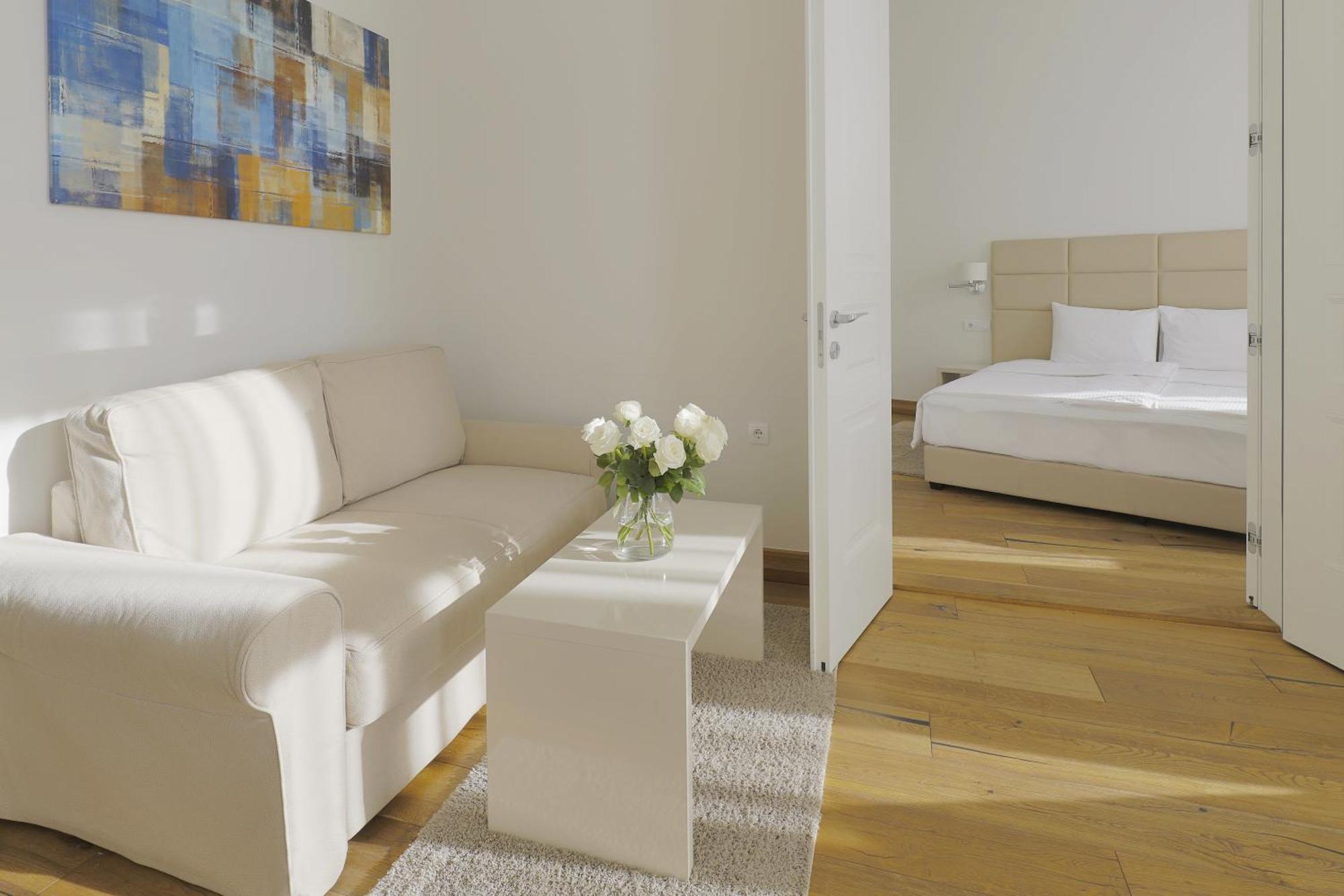 Lanterna Rooms City Center Novi Sad Buitenkant foto